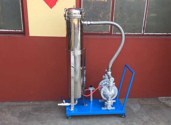 自動(dòng)稱(chēng)重灌裝機(jī)